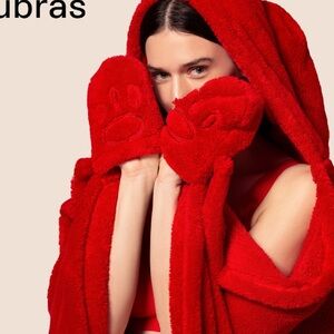 Ubras Red cloak size M